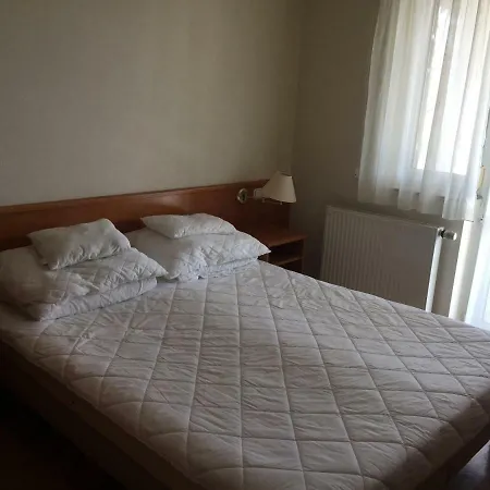 2 Fos Badacsonytomajon Бадачоньтомай